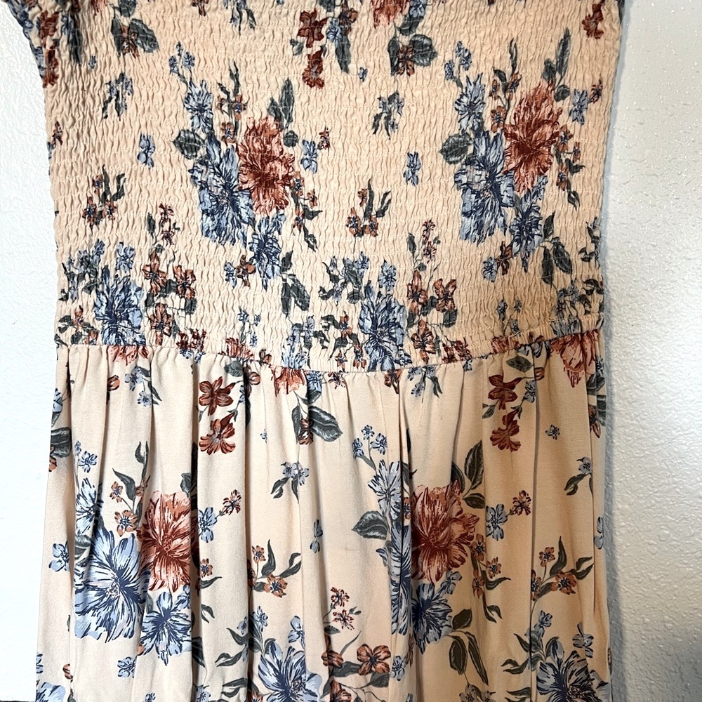 Floral strapless dress